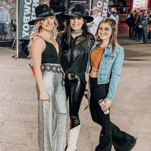 Meet your Posher, Leanne